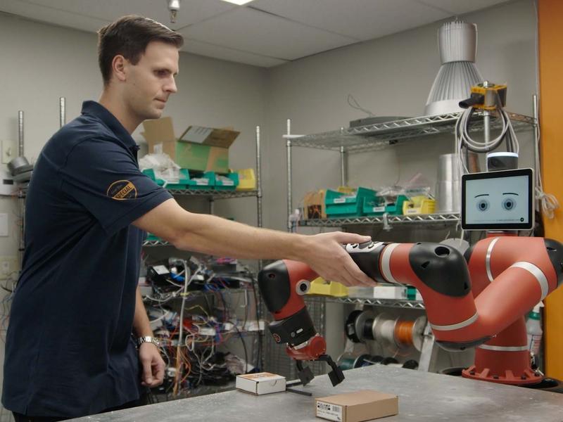能造鞋、倒啤酒的协作机器人，会是一个新风口么？